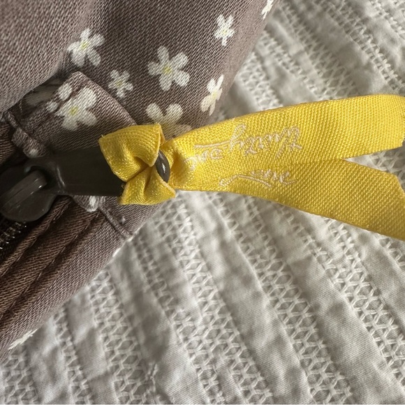 Thirty One - Makeup Bag - Picture 2 of 11